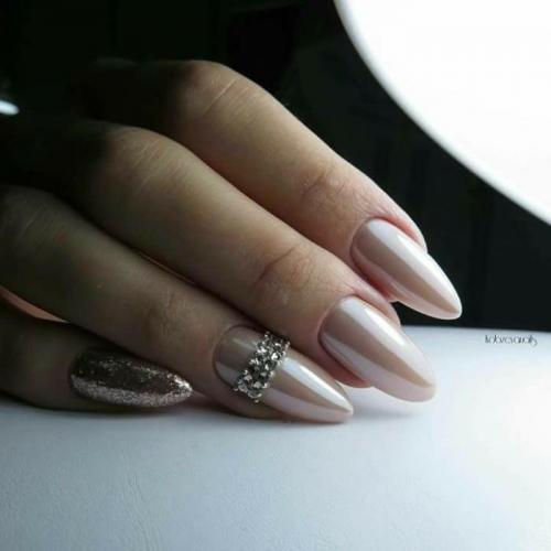 Свадебный маникюр 2019 миндаль. Тенденции свадебного маникюра 2019