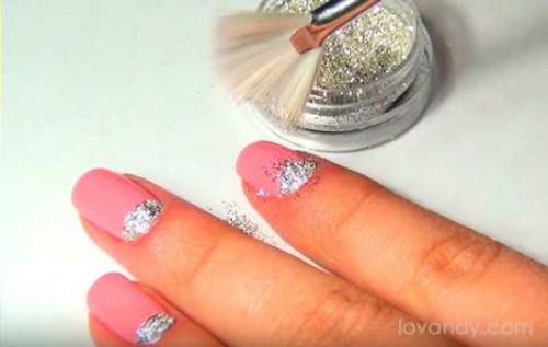 Маникюр лунный и френч. Как сделать идеальный лунный маникюр: инструкция по выполнению 07