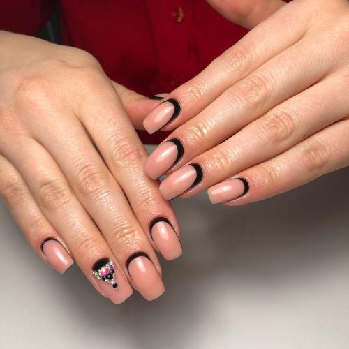 Лунный маникюр 2019. Лунный маникюр: современный дизайн 2019