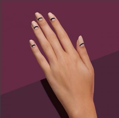 Лунный френч черный. Лунный маникюр-2019: модные тенденции