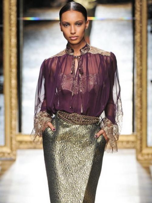 С чем носить черную прозрачную блузку. С чем носить блузку из прозрачной ткани 05 С чем носить черную прозрачную блузку. С чем носить блузку из прозрачной ткани 05