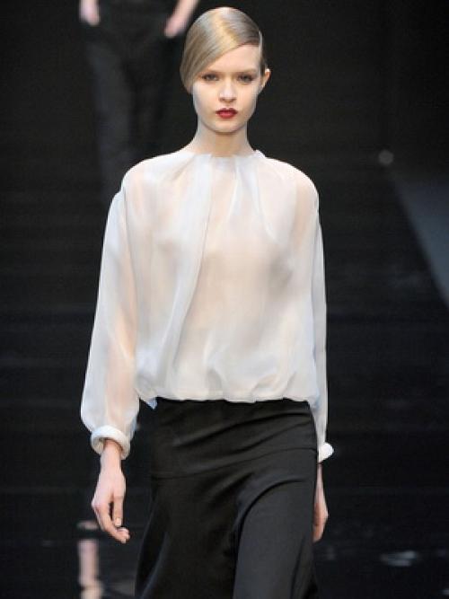 С чем носить черную прозрачную блузку. С чем носить блузку из прозрачной ткани 06 С чем носить черную прозрачную блузку. С чем носить блузку из прозрачной ткани 06