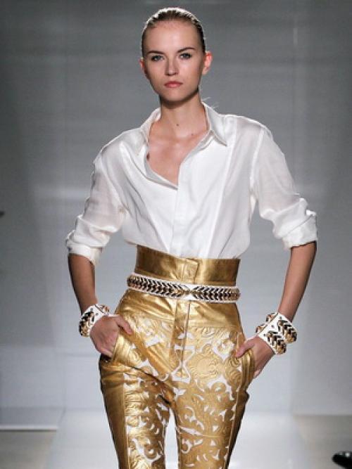 С чем носить черную прозрачную блузку. С чем носить блузку из прозрачной ткани 07 С чем носить черную прозрачную блузку. С чем носить блузку из прозрачной ткани 07