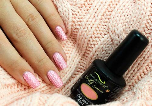 Зимний маникюр гель лаком. Зимний маникюр: гель лаком, френч + разные фото идеи