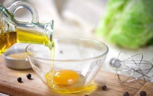 Маска для волос с оливковым маслом и медом. Маска для волос с оливковым маслом, яйцом и медом