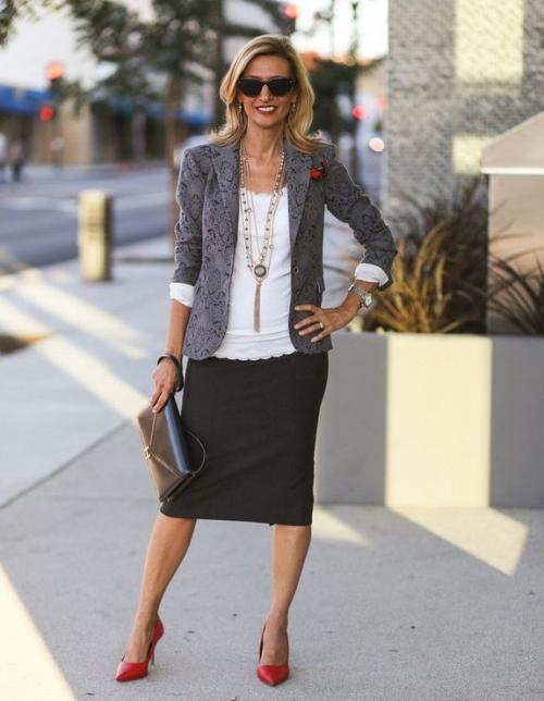 Как одеваться в 45 лет женщине. Почему тип телосложения имеет значение? 11