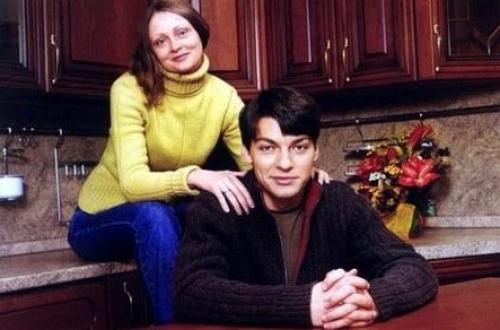 Елена корикова и даниил Страхов отношения. К чему приводит безрассудная любовь: тайный роман артистов Даниила Страхова и Елены Кориковой