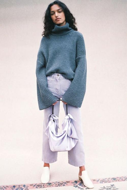 Объемный свитер с чем носить. Как носить объемный свитер