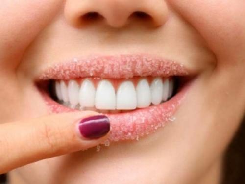 Скраб для губ в домашних условиях из кофе. Готовим сахарный скраб для губ в домашних условиях 09