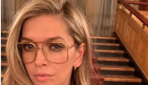 Алиса Меладзе. От прошлого брака с Яной Сумм у композитора трое детей. Если старшая дочь Константина Меладзе Алиса ведет закрытый образ жизни, то младшая Лия с удовольствием демонстрирует новые фото, по которым заметно, как она выросла.