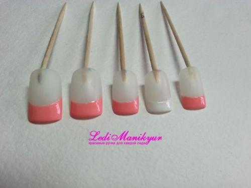 Как рисовать бантики на ногтях. Маникюр с бантиками - пошагово 02