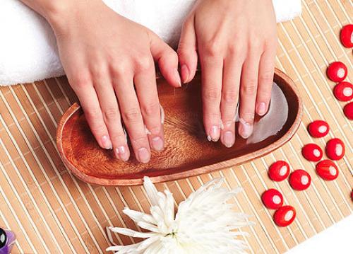 Заусенцы на пальцах: причины появления и лечение