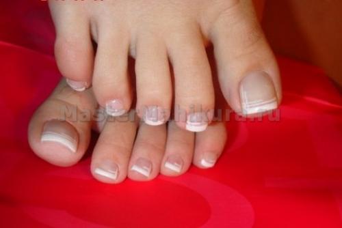 Как сделать френч на ногах