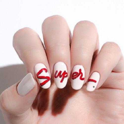 Френч с надписью. Маникюр с надписями