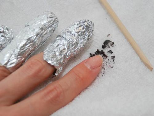 Чем снять гелевое покрытие с ногтей. Снимаем гель-лак самостоятельно: все этапы