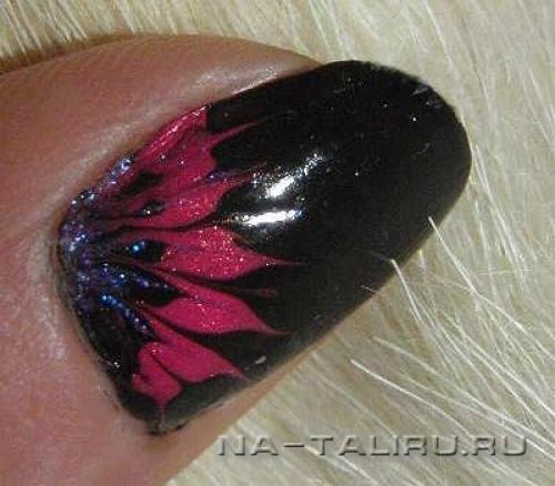 Цветочки на ногтях, как рисовать. Чем можно рисовать на ногтях? 08