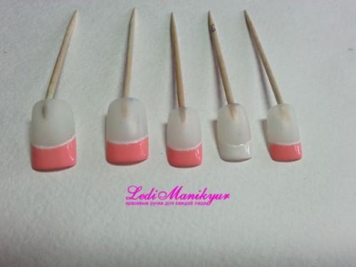 Как рисовать бантики на ногтях. Маникюр с бантиками - пошагово 03