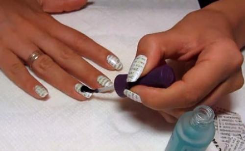 Газетный маникюр, как сделать без спирта. Три способа создания газетного маникюра 09