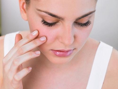 Почему сохнет кожа вокруг ногтей. Почему сильно сохнет кожа вокруг ногтей, грубеет на руках и ногах: причина 01