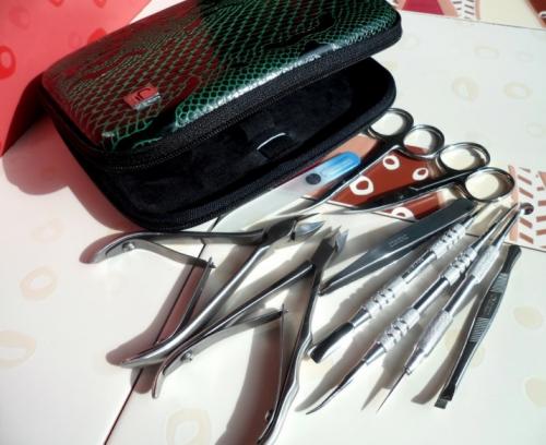 Как пользоваться маникюрным набором. Аппаратный маникюр. Советы по выполнению в домашних условиях. 08