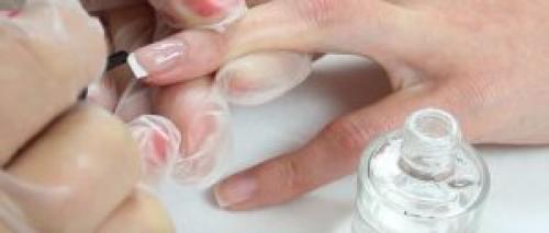 Как сделать френч гель лаком в домашних условиях с трафаретом. Первый способ: френч при помощи трафаретов