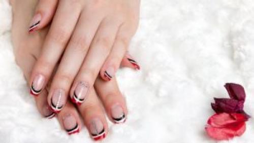 Как клеить стразы на ногти. Клей для страз на ногти и как клеить стразы: правила проведения процедуры