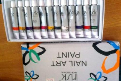 Простые рисунки акриловыми красками на ногтях. Учимся рисовать на ногтях акриловыми красками