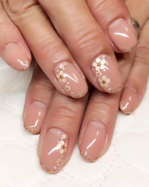 Цветы на ногтях рисуем лаком на. Дизайн маникюра с цветами