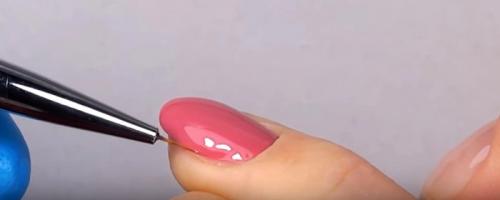 Покрытие гель-лаком для начинающих пошагово. Маникюр гель-лаком для начинающих: пошаговые уроки