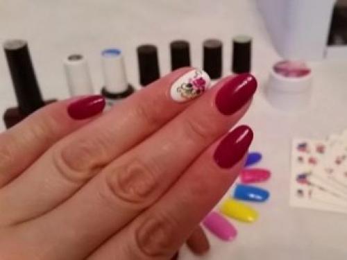 Нарисовать цветы пошагово на ногтях. Дизайн маникюра с цветами 32