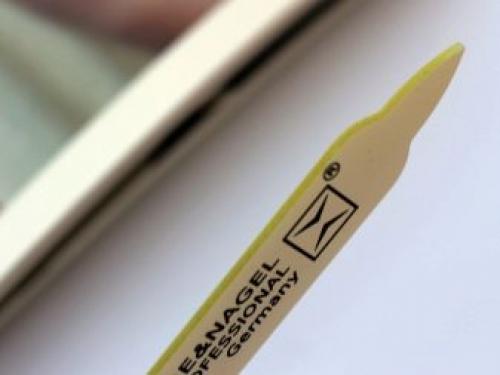 Как пользоваться пилкой для кутикулы. Особенности использования пилки для кутикулы 02