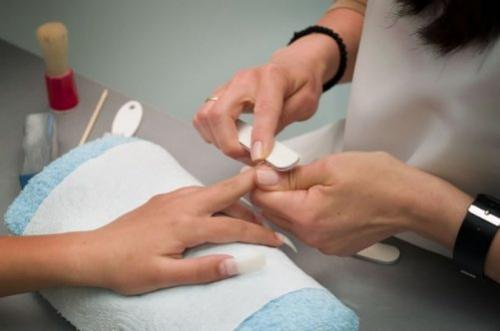 Сколько можно носить нарощенные ногти. Сколько держатся ногти, нарощенные гелем 05