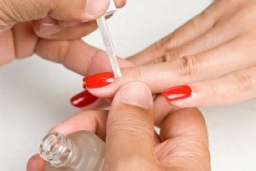 Наносим гель лак на гель лак. Технология нанесения гель лака в домашних условиях