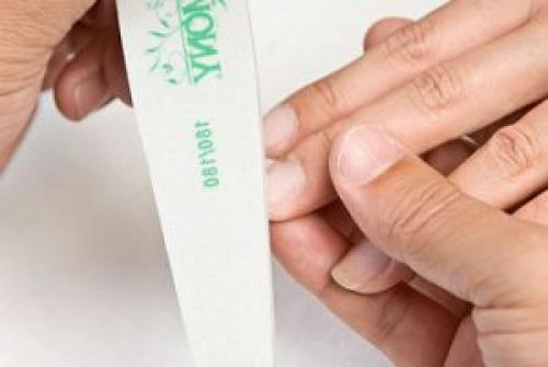 Наносим гель лак на гель лак. Технология нанесения гель лака в домашних условиях