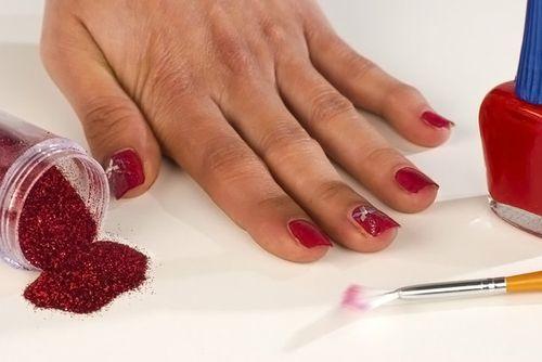 Как снять гель лак без фольги. Как самостоятельно снять гель лак без использования фольги