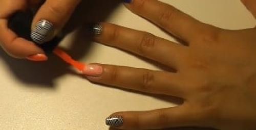 Можно ли на гель наносить лак. Стойкий маникюр с обычным лаком для ногтей 13