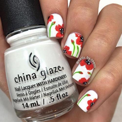 Маникюр с маками френч. Как сделать маникюр с маками в домашних условиях?