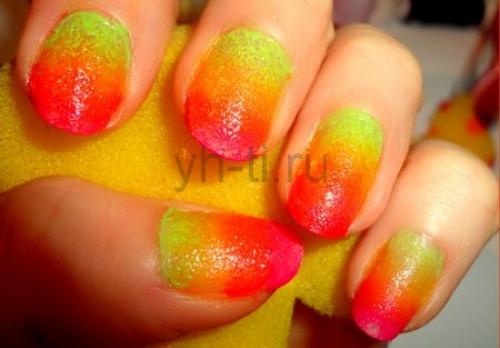 Маникюр с губкой бобом. Маникюр с помощью губки с эффектом омбре