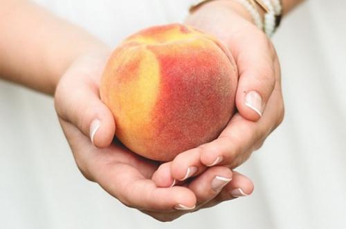 Ногтевая пластина неровная бугристая. Волнистые ногти на руках: как лечить в домашних условиях