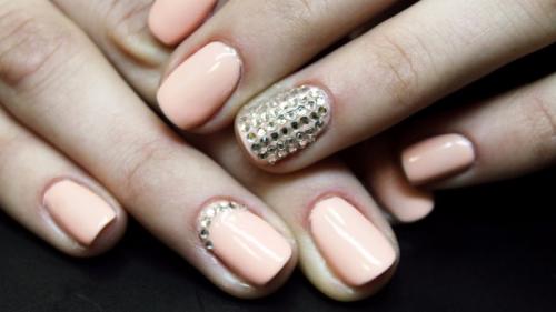 Как крепить стразы на шеллак в домашних условиях. Способы приклеивания страз на шеллак