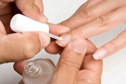 Наносим гель лак на гель лак. Технология нанесения гель лака в домашних условиях