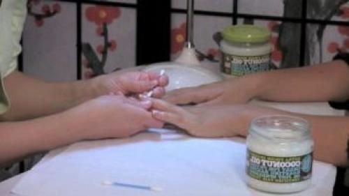 Что делать если сохнет кожа вокруг ногтей. Очень сухая кутикула