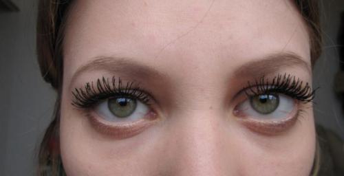 Сколько можно носить нарощенные ресницы. Как долго можно носить нарощенные ресницы?