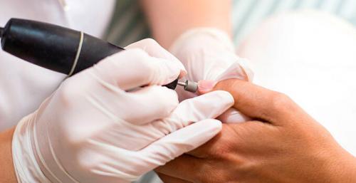 Неровные ногти после аппаратного маникюра. Аппаратный маникюр: плюсы, минусы. Что это такое?