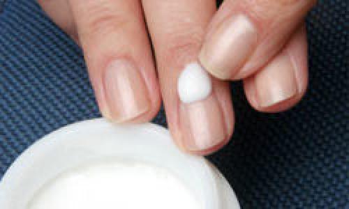 Что делать если сохнет кожа вокруг ногтей. Очень сухая кутикула