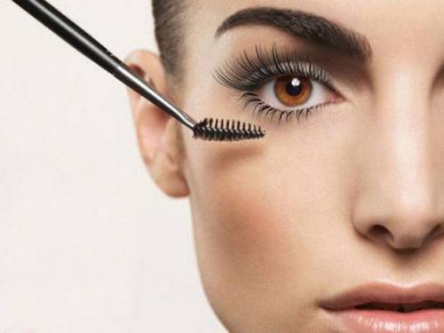 Сколько можно носить нарощенные ресницы. Как долго можно носить нарощенные ресницы?