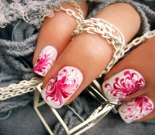 Рисунки на ногтях иголкой поэтапно. Рисунки на ногтях иголкой для начинающих: схемы, фото