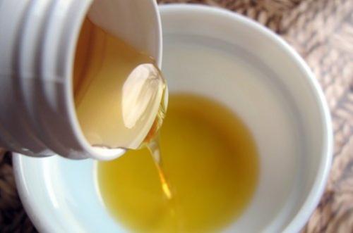 Почему кожа вокруг ногтей сухая. Почему сильно сохнет кожа вокруг ногтей, грубеет на руках и ногах: причина 05 Почему кожа вокруг ногтей сухая. Почему сильно сохнет кожа вокруг ногтей, грубеет на руках и ногах: причина 05