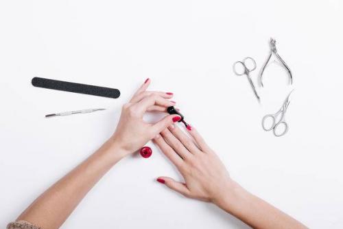 Как нарисовать цветок на ногте. Дизайн маникюра с цветами