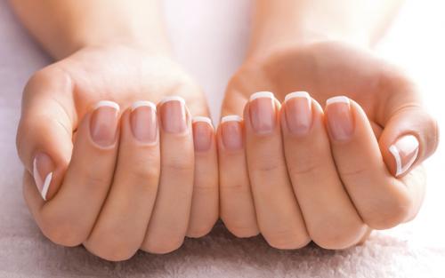 Как снимать с ногтей биогель в домашних условиях. Как укрепить ногти биогелем в домашних условиях